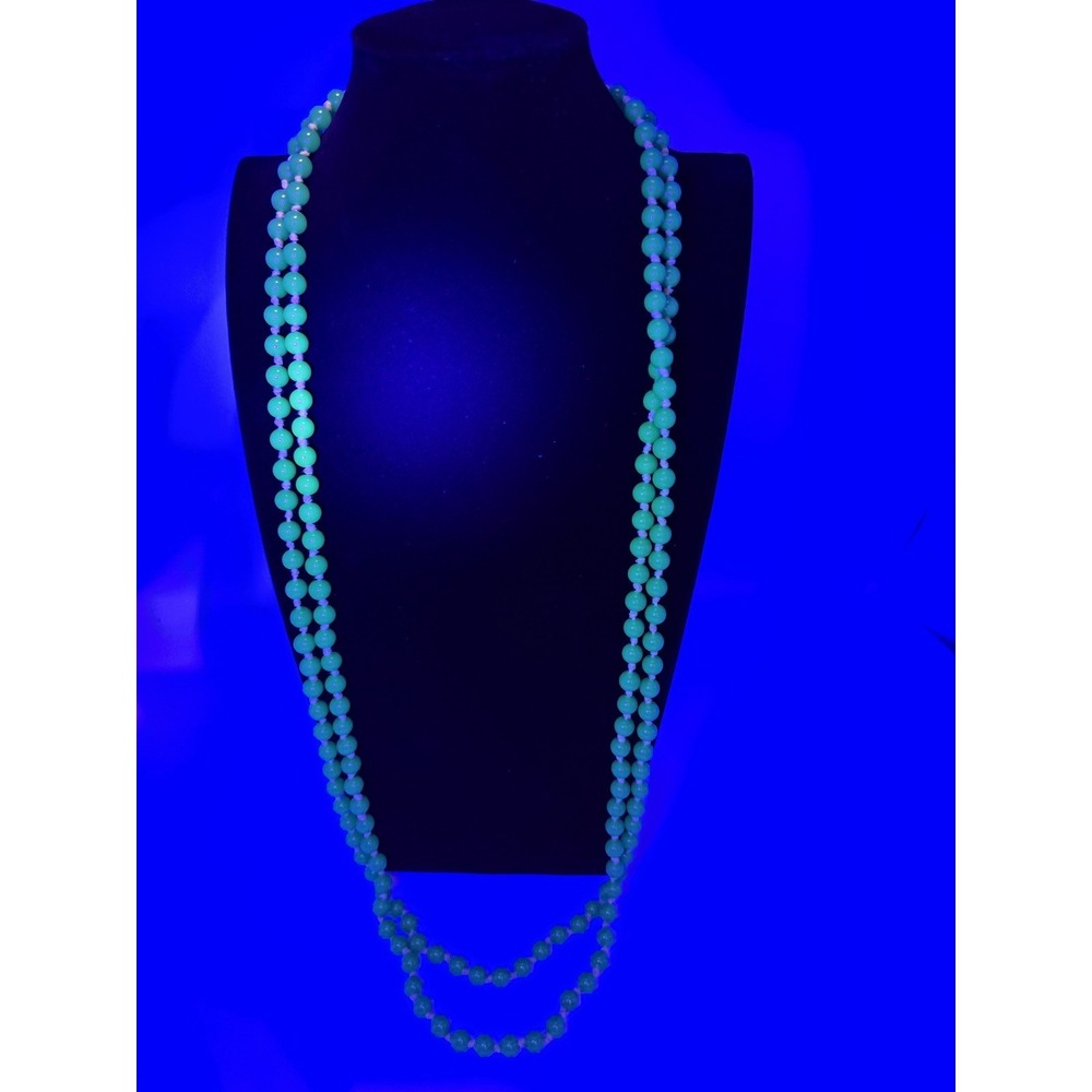 Vintage Uranium Green Glass Beaded Flapper Necklace Long opera 74 UV Glow - Picture 8 of 11